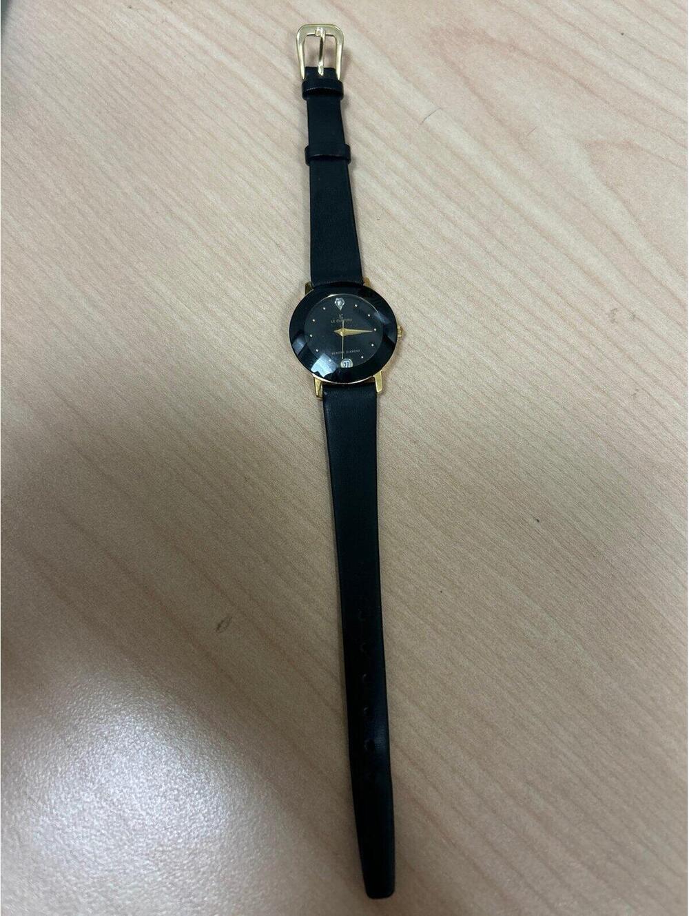 Le Chateau Quartz Watch 14 K plated with Genuine Diamond